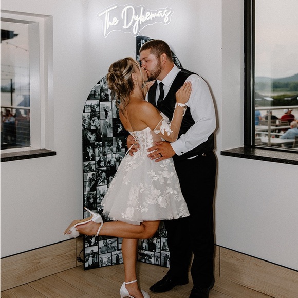 Rosie Etienne Bridal Dress - Picture 2 of 2